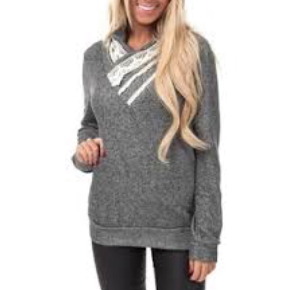 Gray Crochet Detailed V-Neck Sweatshirt
